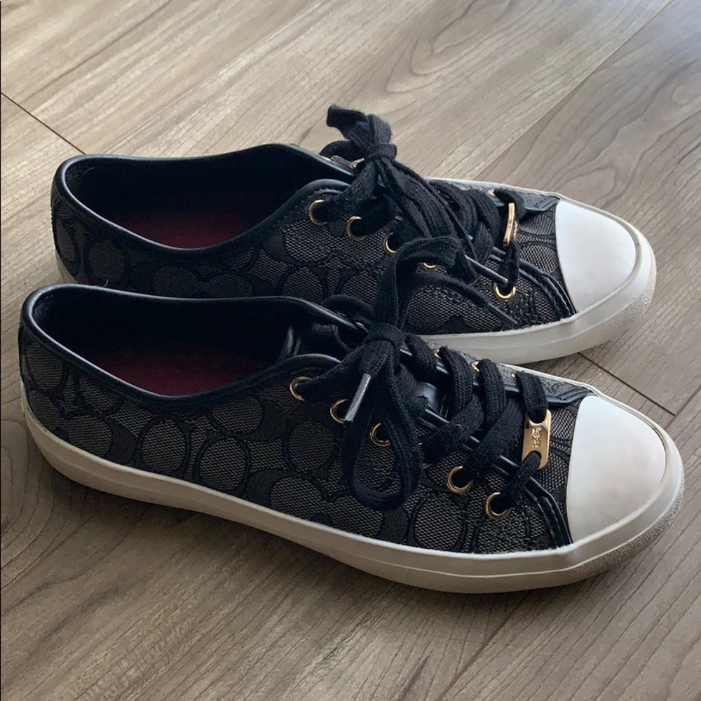 Women’s coach shoes